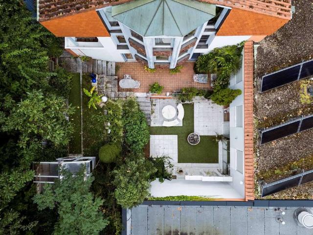 Haus zum Kaufen in Erlangen 949.000,00 EUR 289 m²
