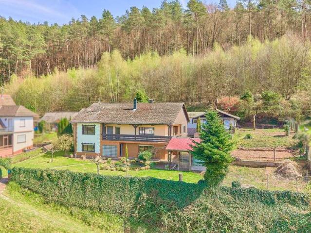 Haus zum Kaufen in Erlenbach bei Dahn 295.000,00 EUR 175 m²