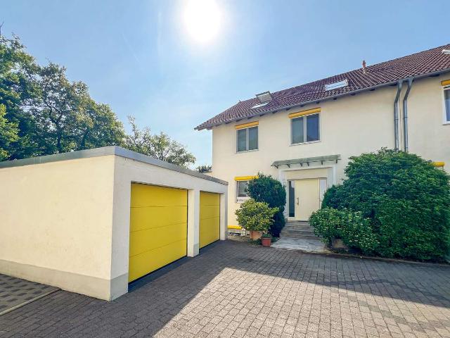 Haus zum Kaufen in Erlensee 899.000,00 EUR 320 m²