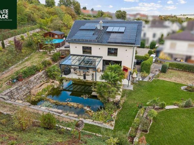 Haus zum Kaufen in Estenfeld 1.495.000,00 EUR 294.23 m²