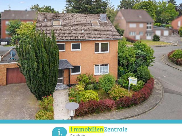 Haus zum Kaufen in Eschweiler Kinzweiler 327.840,00 EUR 178 m²