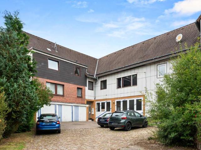 Haus zum Kaufen in Espenau 699.900,00 EUR 613.53 m²