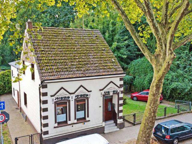 Haus zum Kaufen in Essen 259.000,00 EUR 159.2 m²