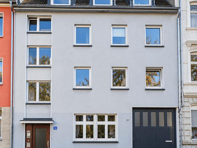 Haus zum Kaufen in Essen 395.000,00 EUR 332.82 m²