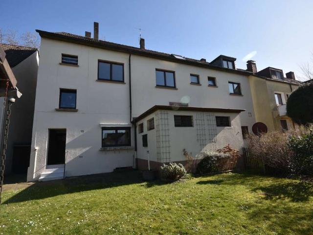 Haus zum Kaufen in Essen 450.000,00 EUR 248.5 m²