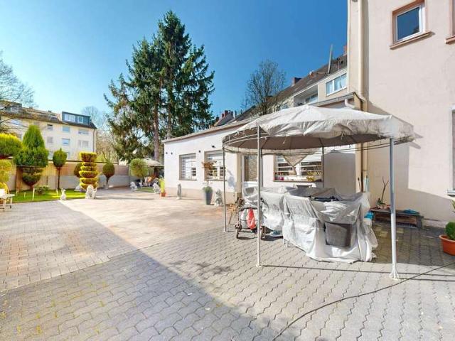 Haus zum Kaufen in Essen 549.000,00 EUR 410 m²