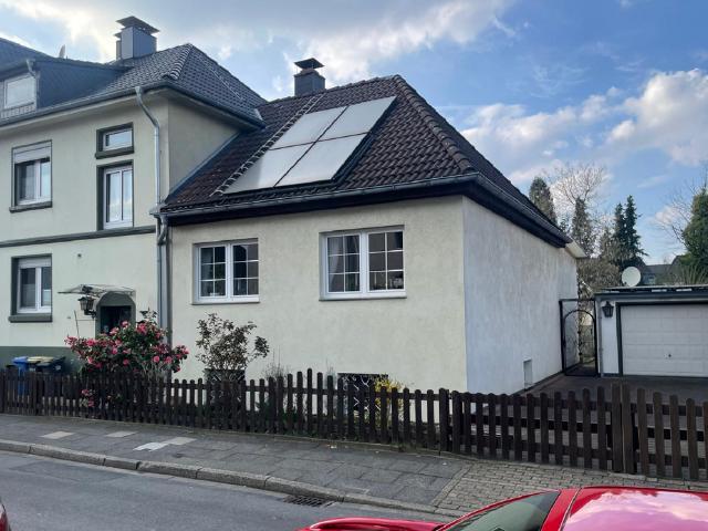 Haus zum Kaufen in Essen 550.000,00 EUR 214 m²