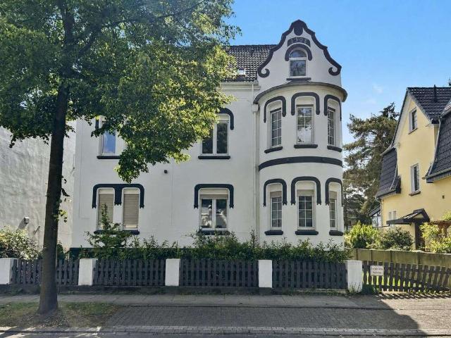 Haus zum Kaufen in Essen 574.000,00 EUR 250 m²