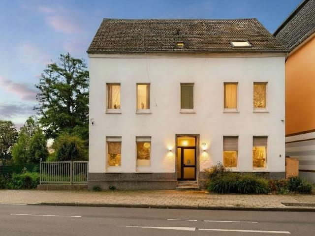 Haus zum Kaufen in Essen 615.000,00 EUR 450 m²