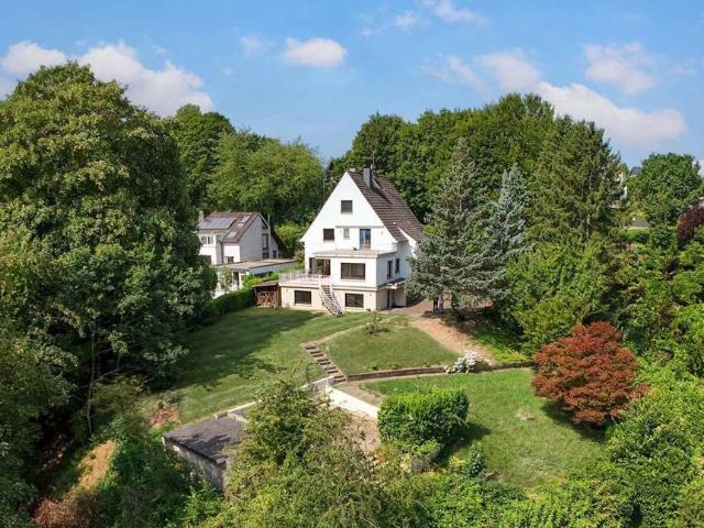 Haus zum Kaufen in Essen 775.000,00 EUR 245 m²