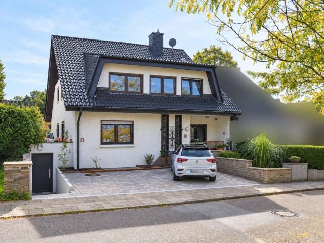 Haus zum Kaufen in Essen 965.000,00 EUR 256 m²