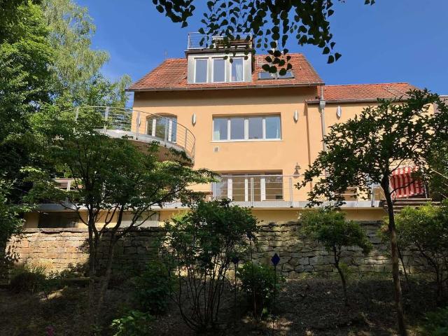 Haus zum Kaufen in Essen 990.000,00 EUR 210.9 m²