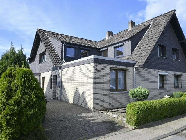 Haus zum Kaufen in Essen Karnap 425.000,00 EUR 205 m²
