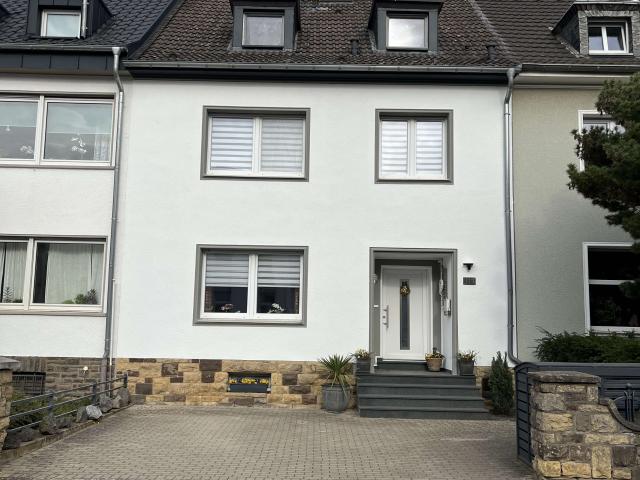 Haus zum Kaufen in Euskirchen 439.000,00 EUR 181 m²