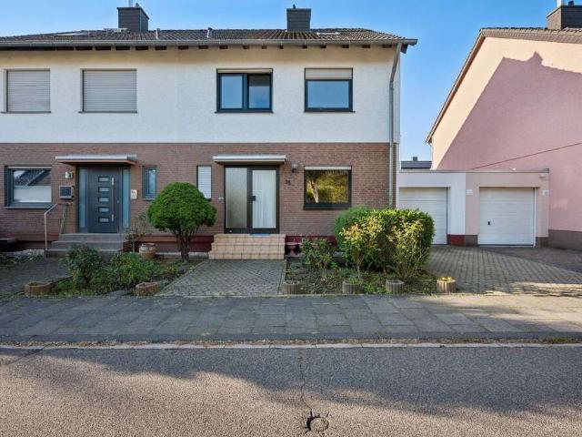 Haus zum Kaufen in Euskirchen 399.000,00 EUR 140 m²