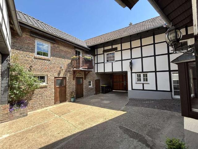 Haus zum Kaufen in Euskirchen Elsig 329.000,00 EUR 178 m²