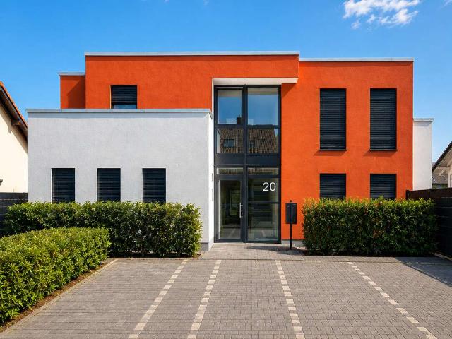 Haus zum Kaufen in Euskirchen Kleinbüllesheim 1.050.000,00 EUR 327 m²