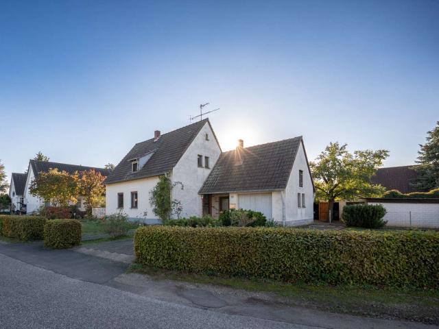 Haus zum Kaufen in Euskirchen Kleinbüllesheim 328.300,00 EUR 120.04 m²