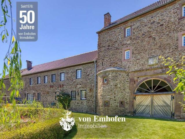 Haus zum Kaufen in Euskirchen Kuchenheim 1.350.000,00 EUR 451 m²