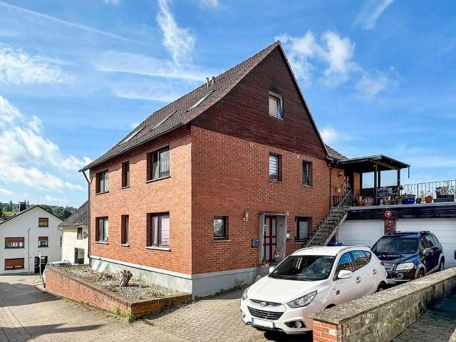 Haus zum Kaufen in Extertal 260.000,00 EUR 294.41 m²