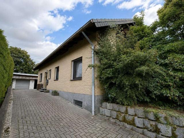 Haus zum Kaufen in Extertal 339.000,00 EUR 220 m²