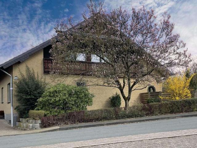 Haus zum Kaufen in Extertal 364.000,00 EUR 220 m²