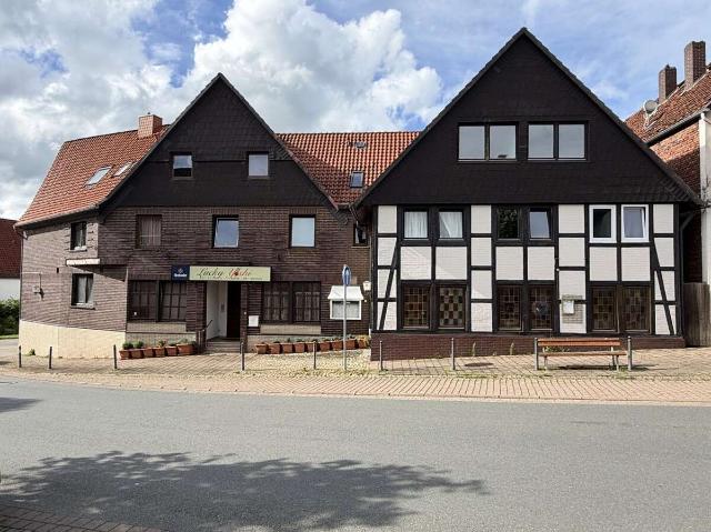 Haus zum Kaufen in Extertal 395.000,00 EUR 648 m²