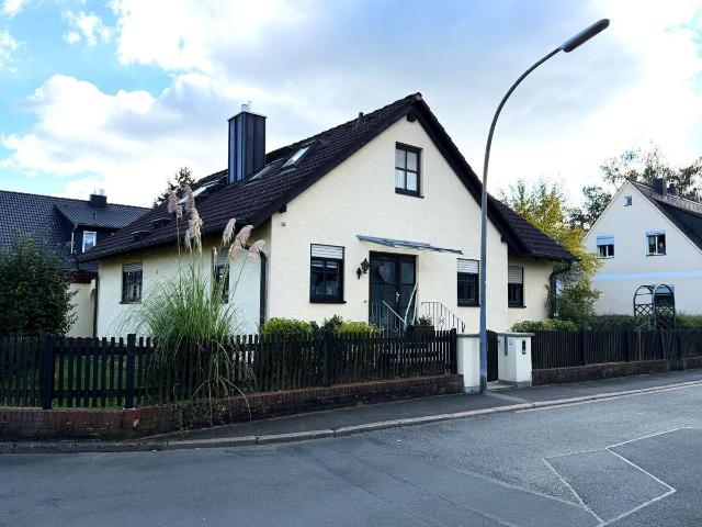 Haus zum Kaufen in Forchheim Buckenhofen 539.000,00 EUR 138 m²
