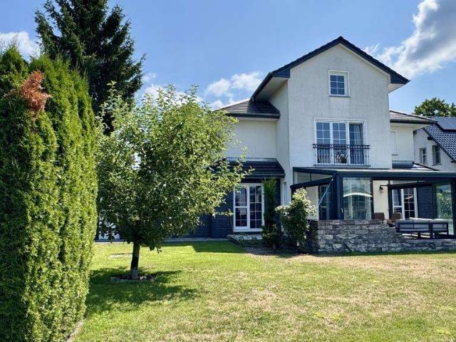Haus zum Kaufen in Falkensee 1.298.000,00 EUR 205 m²