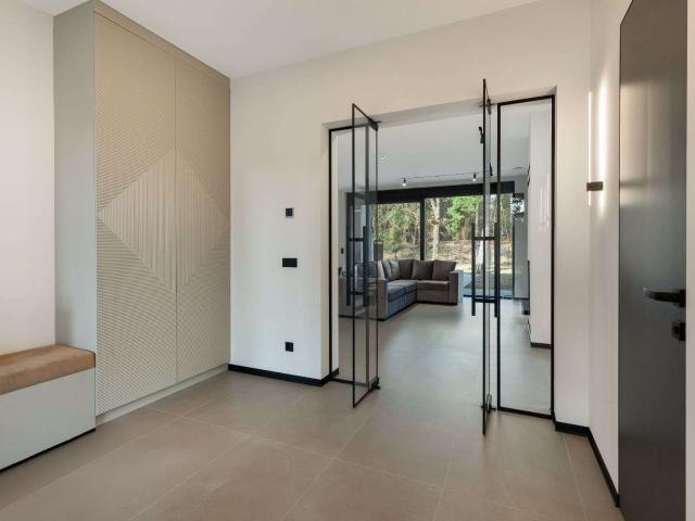 Haus zum Kaufen in Falkensee 1.690.000,00 EUR 220 m²