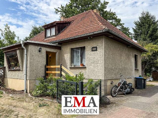Haus zum Kaufen in Falkensee 300.000,00 EUR 83 m²