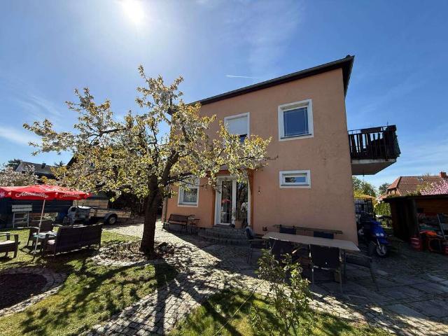 Haus zum Kaufen in Falkensee 899.000,00 EUR 300 m²