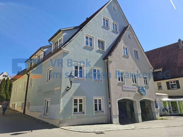 Haus zum Kaufen in Feuchtwangen 423.000,00 EUR 160 m²