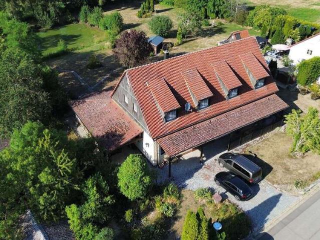 Haus zum Kaufen in Feuchtwangen 565.000,00 EUR 195 m²