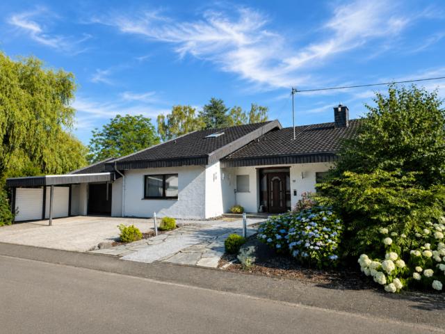 Haus zum Kaufen in Flammersfeld 599.000,00 EUR 322 m²