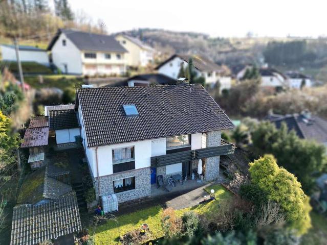 Haus zum Kaufen in Flörsbachtal 275.000,00 EUR 212.14 m²