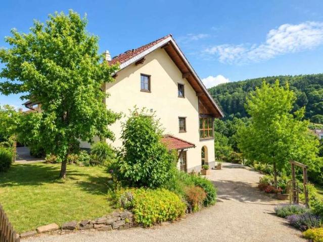 Haus zum Kaufen in Flörsbachtal 589.000,00 EUR 284 m²
