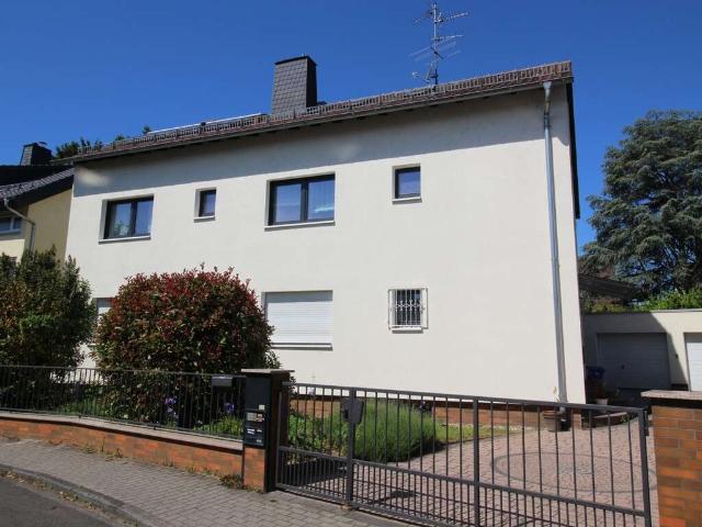 Haus zum Kaufen in Flörsheim 849.000,00 EUR 293 m²