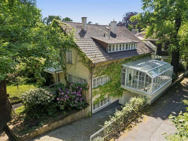 Haus zum Kaufen in Frankfurt am Main 1.650.000,00 EUR 271 m²