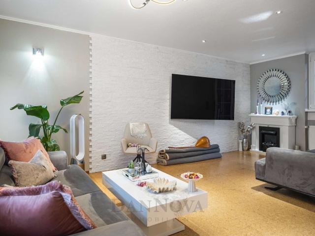Haus zum Kaufen in Frankfurt am Main 1.350.000,00 EUR 218 m²