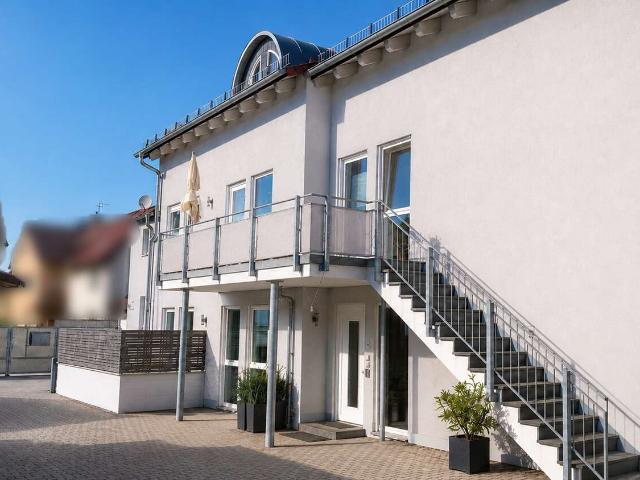 Haus zum Kaufen in Frankfurt am Main 1.350.000,00 EUR 330.74 m²