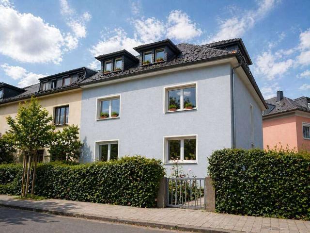 Haus zum Kaufen in Frankfurt am Main 1.390.000,00 EUR 240 m²