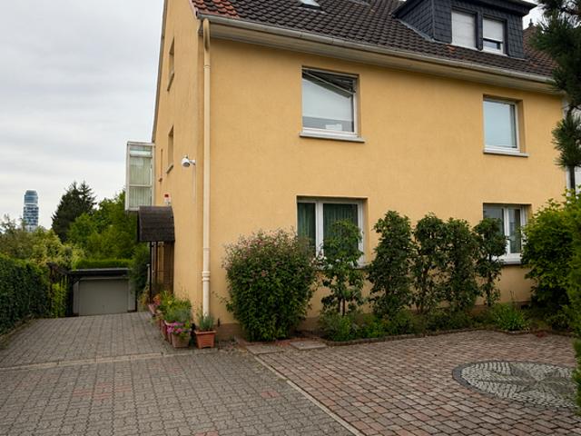 Haus zum Kaufen in Frankfurt am Main 1.395.000,00 EUR 220 m²