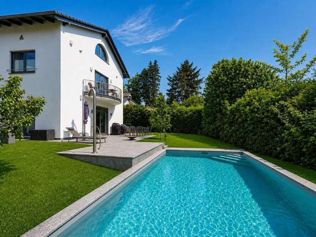 Haus zum Kaufen in Frankfurt am Main 2.600.000,00 EUR 481.3 m²