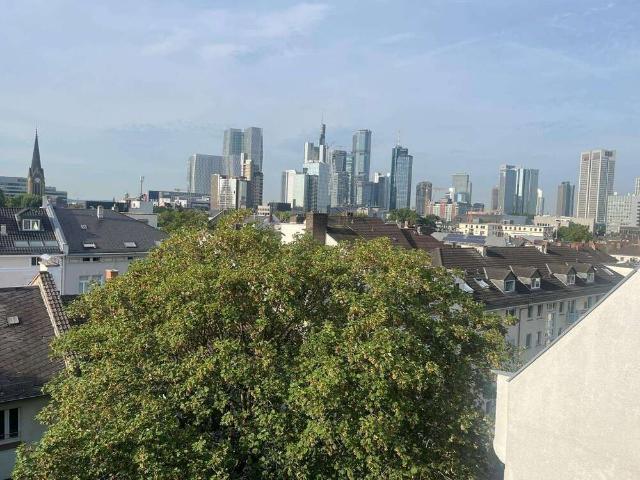 Haus zum Kaufen in Frankfurt am Main 2.200.000,00 EUR 600 m²