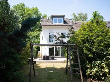 Haus zum Kaufen in Frankfurt am Main 895.000,00 EUR 161 m²