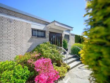 Haus zum Kaufen in Frankfurt 1.500.000,00 EUR 234 m²