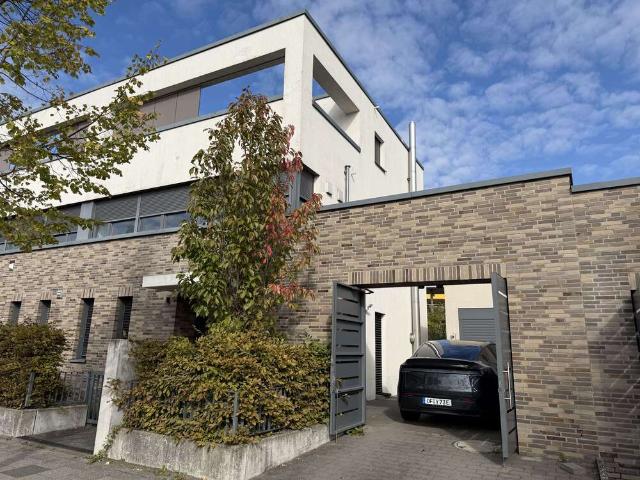 Haus zum Kaufen in Frankfurt 1.690.000,00 EUR 158 m²