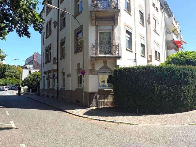 Haus zum Kaufen in Frankfurt 2.699.000,00 EUR 716 m²