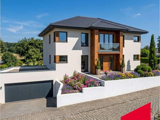 Haus zum Kaufen in Frankfurt 2.985.000,00 EUR 350 m²